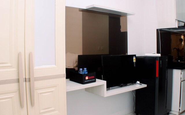 Well Furnished And Comfy Studio At Transpark Juanda Apartment
