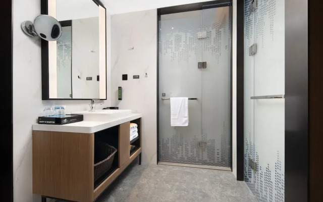 Hampton by Hilton Renhe Baiyun Airport