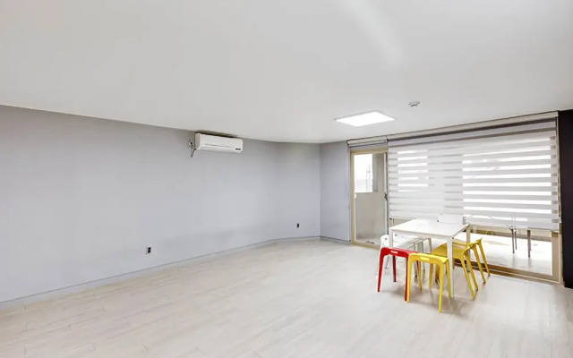 Busan Dallo Dali Pension