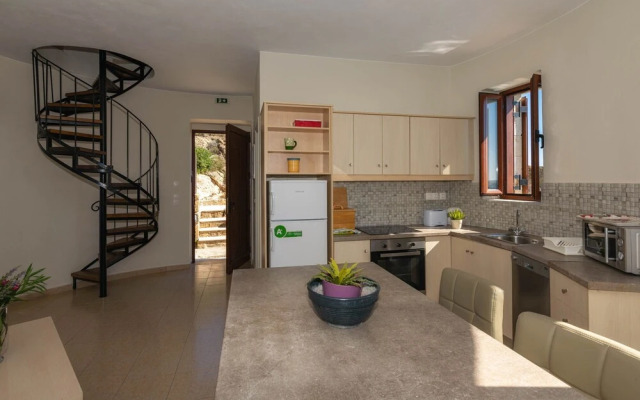 Armonia Seaside Villas