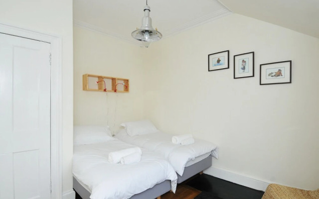 331 Brandon Street Apartment
