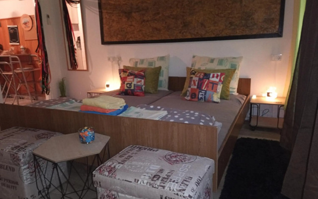 Studio Apartment Corner