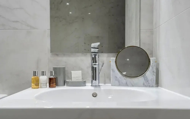 The Belgravia Suite Next to Sloane Square
