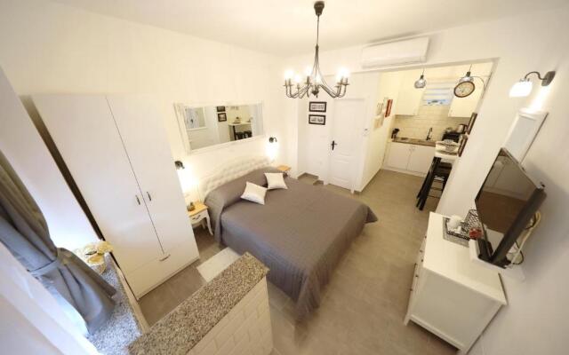 Studio apartman Sendy