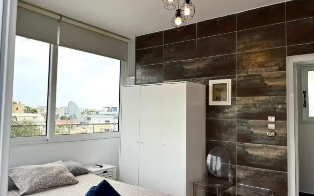 Glyfada 1-Room Studio