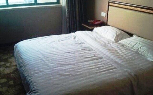 China Rushan Champs Elysees Hotel