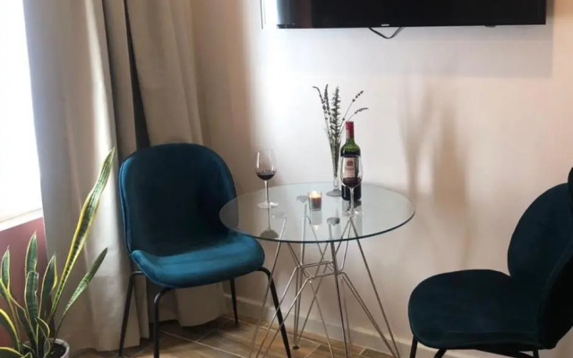 Urban Oasis ApartHotel