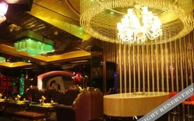 Zhongshan Haolong Business Hotel