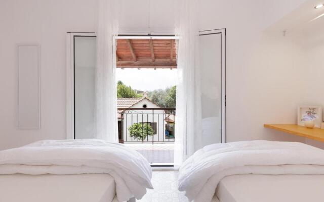 The Island Life Apartments by Konnect, Ipsos Beach