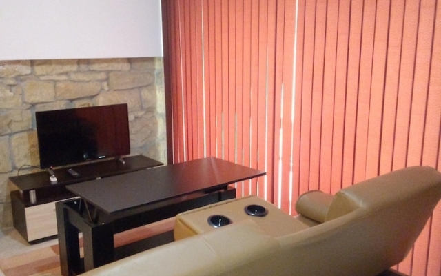 Studio Apartment In Palamartsa