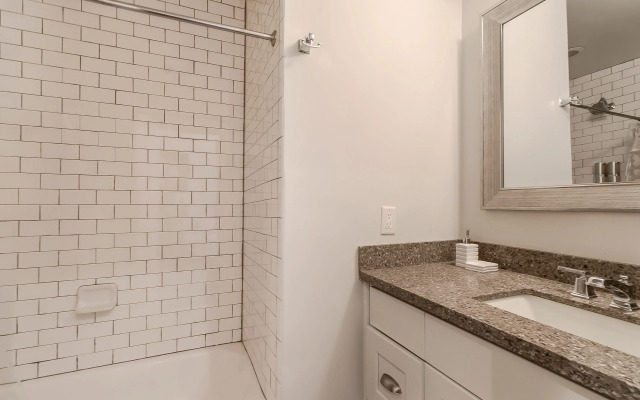 Residences Du Carondelet by Hosteeva