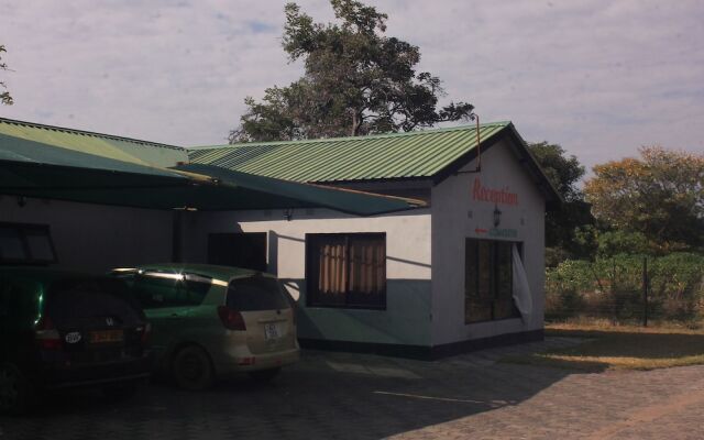 Acamms Gardens Lodge Mongu