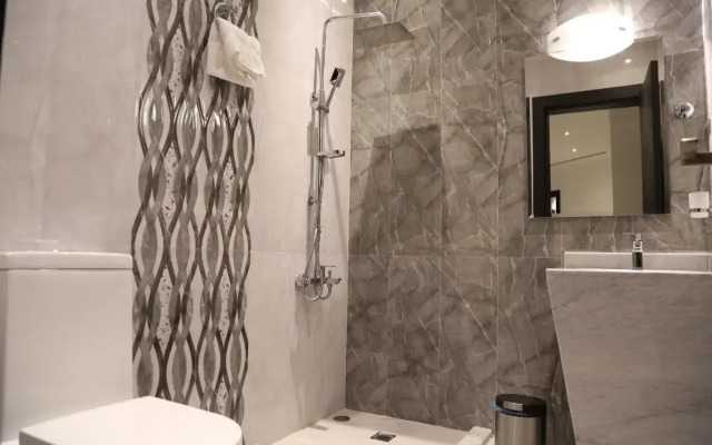 Tuwaren Suites