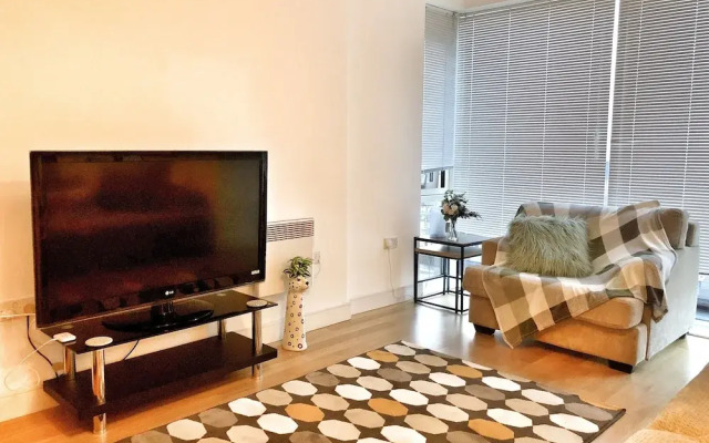 Elegant Apartment in The Wharf