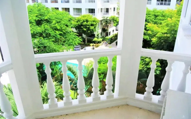 Corner 1 Bedroom Condo