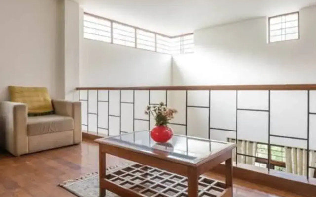 Kerala Style Villa by Stayjade | AC | 4bhk | fishpond