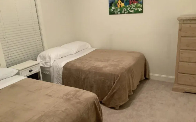 Myrtlewood by Monarch Rentals