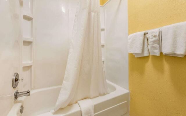 Days Inn By Wyndham Lebanon Valley