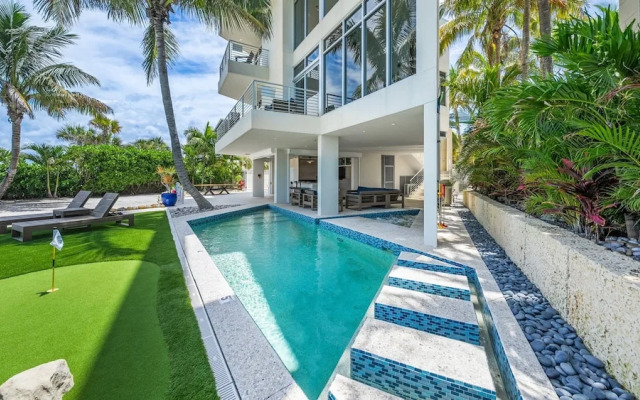 Endless Horizon in Siesta Key