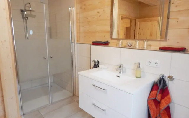 Holzblockhaus Stark