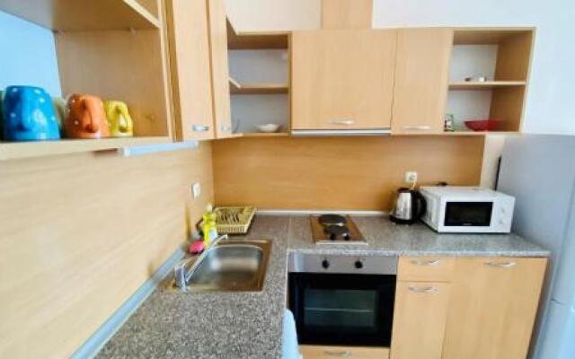 Bratanov Apartments in Trakia Complex