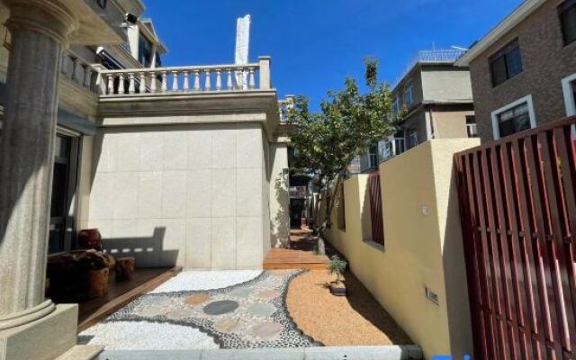 Shu Yi Shu Er B&B（Dalian Nanshan Road Shop）