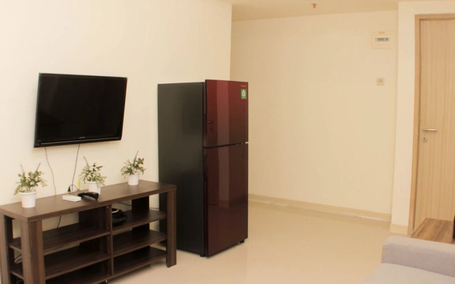 Warm And Cozy Living 3Br At Meikarta Apartment