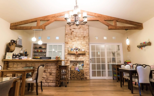 Books & Woods B&B