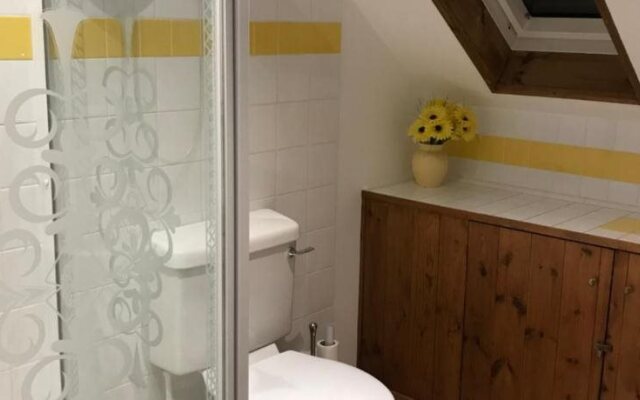 The Pear Tree Inn