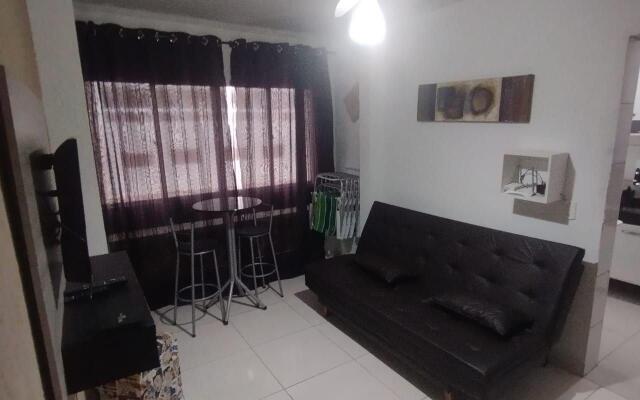 C207- Apto 1 dorm TV Smart e WIFI