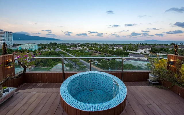 Sea Flower Hotel