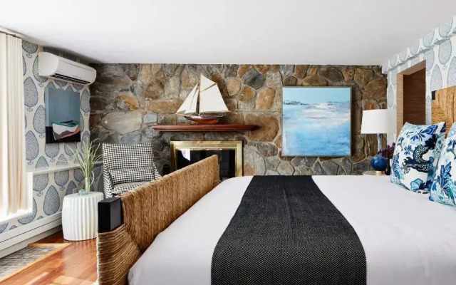 Cliffside Inn