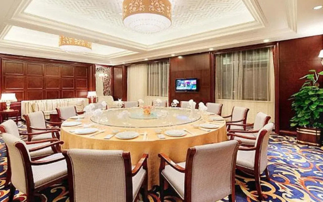 Yancheng Shuicheng Hotel