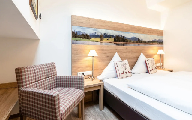 Hotel Sauerlacher Post