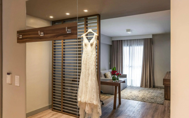 Mercure Curitiba Batel Hotel