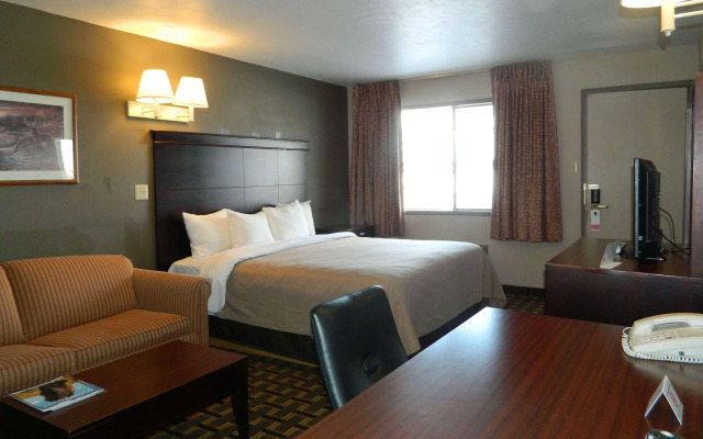 Travelodge by Wyndham Evanston