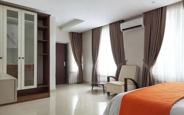 Urban Edge Comfort Apartment