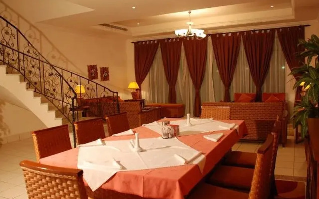 La Fontaine Rose Beach Resort