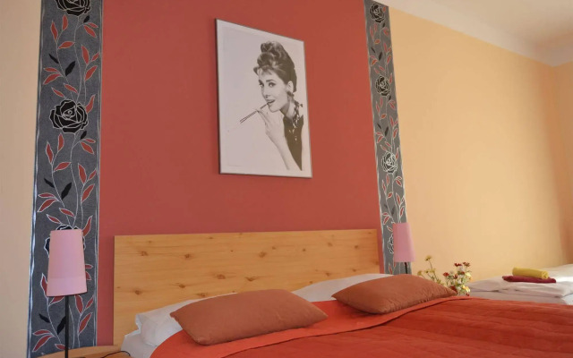 Melantrich Apartments