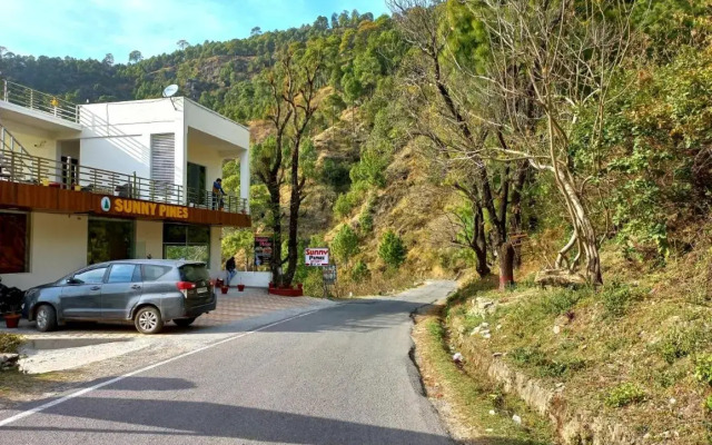 Sunny Pines Resort
