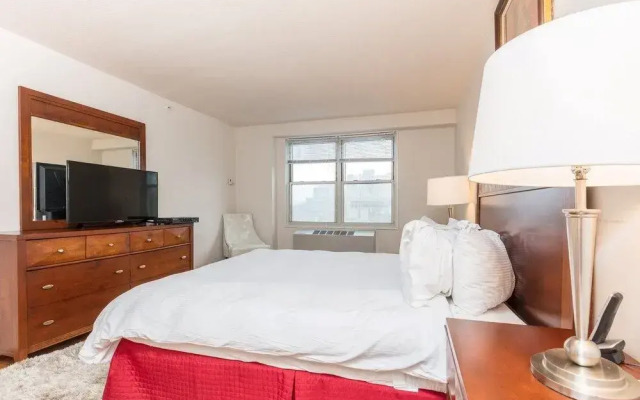 Global Luxury Suites at Longwood