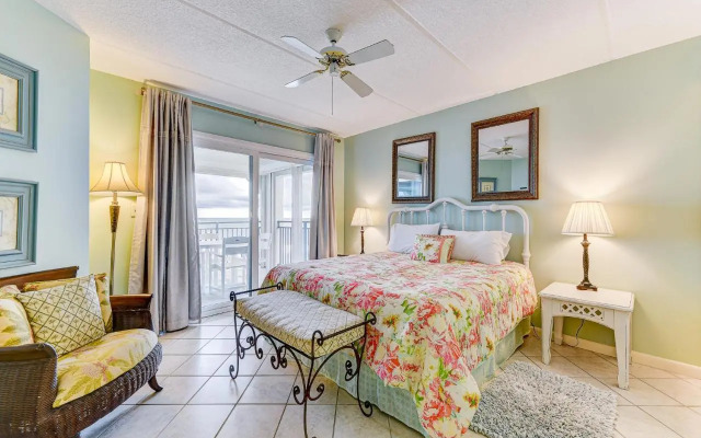 Windjammer Apartment 412