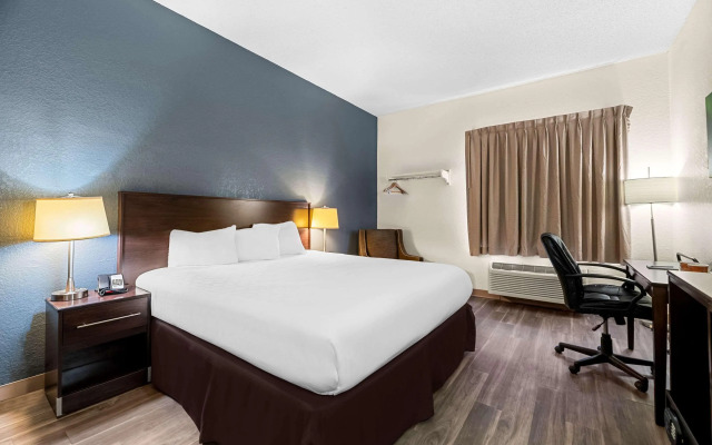 Townhouse Orlando West (ex.Red Roof Inn Orlando West - Ocoee)