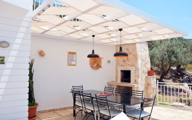 Villa Summer by Akdenizvillam