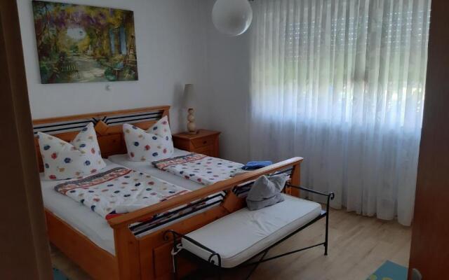 Schöne 80qm Ferienwohnung in ruhiger Lage