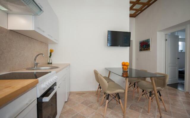 Romantic New 2 Bedroom Vilnius Best Location