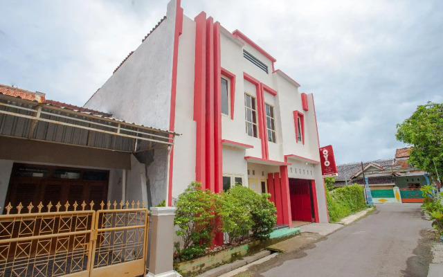 OYO 3060 Al Fatih Guest House Syariah