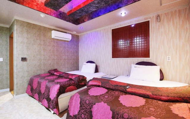 Western Wonpyeongdong Lancelot
