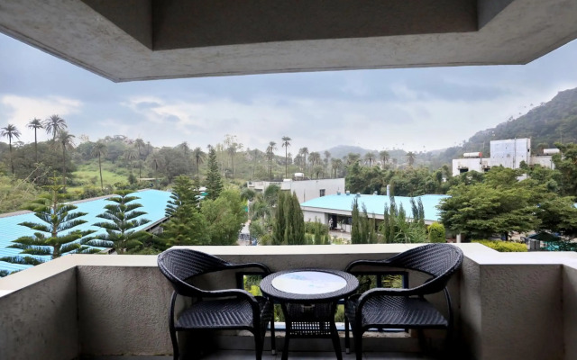 Hummingbird Resort