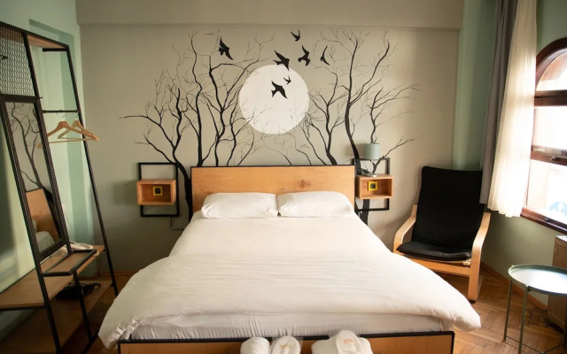 Yolohostel